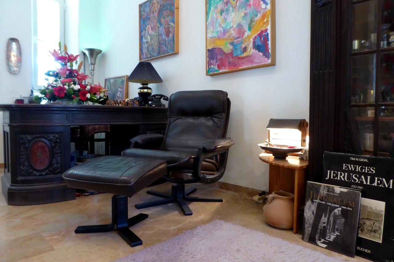 Queen Suite